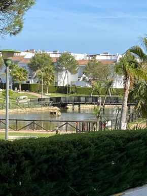 Bajo en Urb Hacienda Golf Islantilla